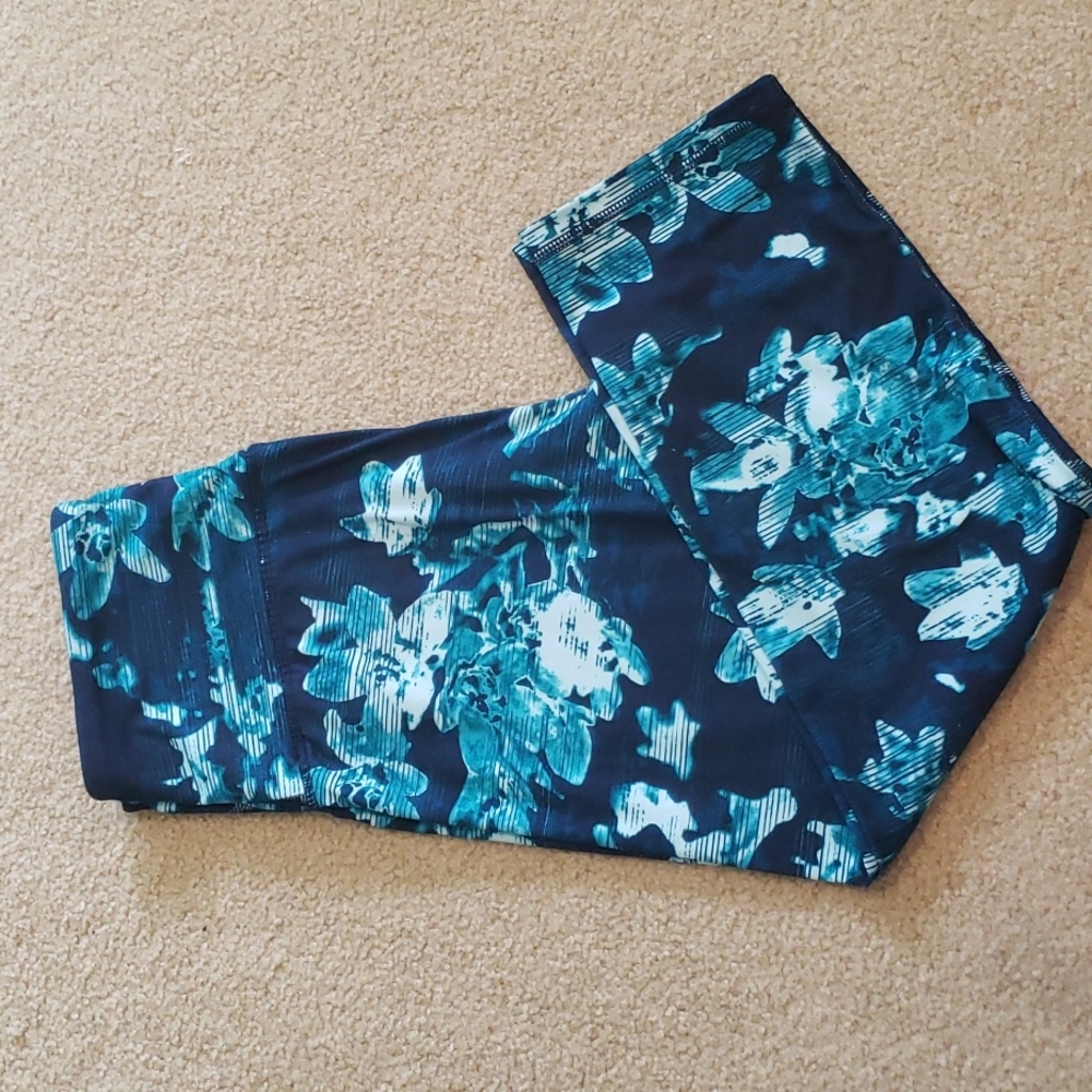 2 for $20🔥 Old Navy Active Go-Dry Multicolor